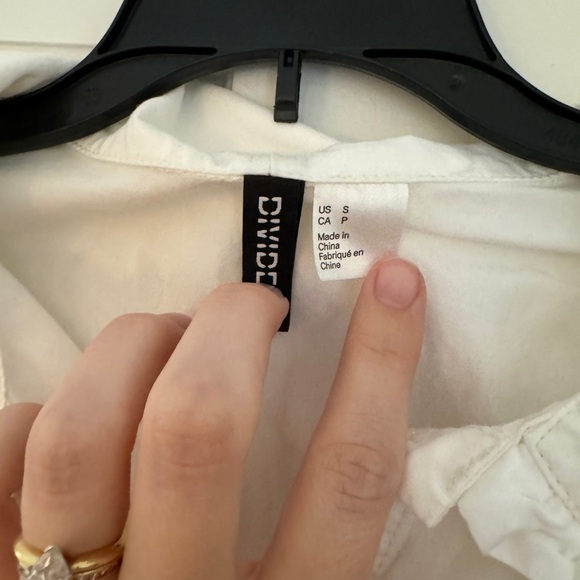 H&M Button down Blouse - Picture 2 of 3